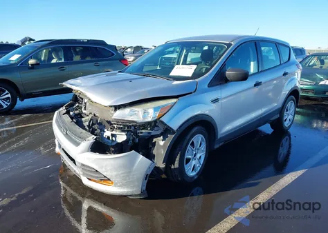 2013 Ford Escape S из США, поврежденный, VIN 1FMCU0F77DUB06767